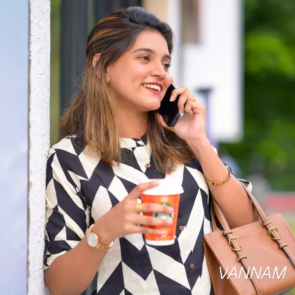 Black_And_White_Cotton_Chevron_Print_Kurta_Pant_Set_For_Women