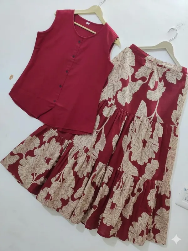 Maroon_Cotton_Sleeveless_Floral_Print_Top_And_Skirt_Set_For_Women