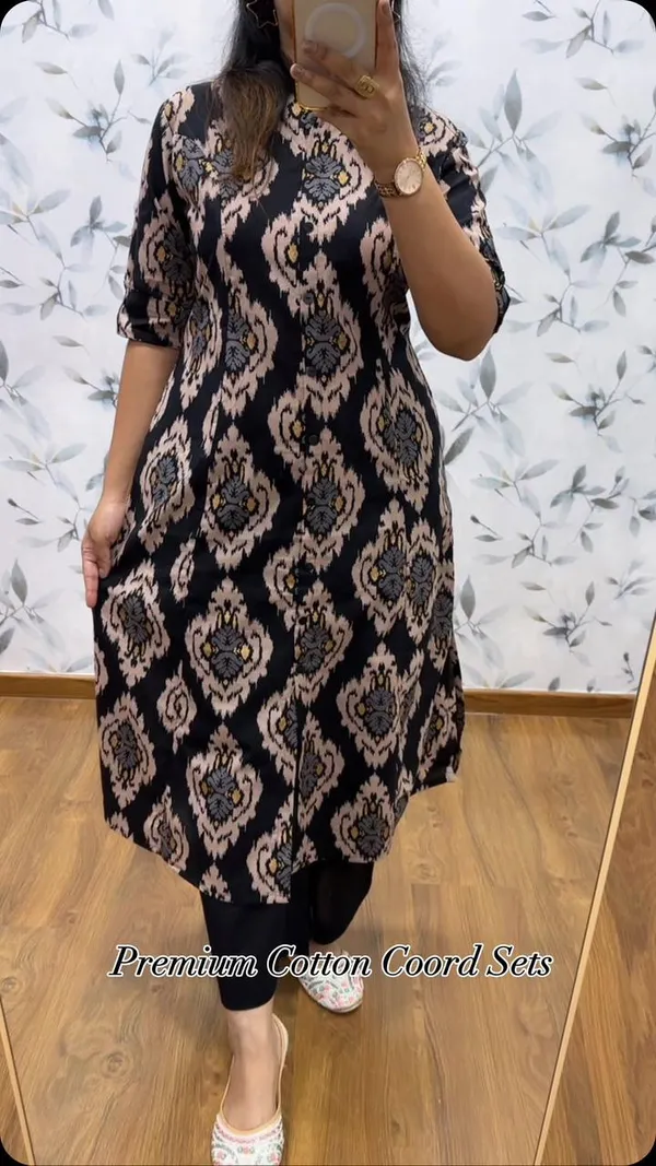 Black_Cotton_Straight_Printed_Kurta_Set_For_Women