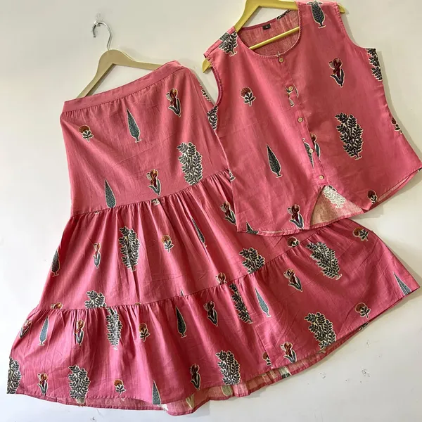 Pink_Cotton_Floral_Print_Sleeveless_Skirt_And_Top_Co-Ord_Set_For_Women