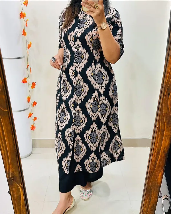 Black_Cotton_Straight_Printed_Kurta_Set_For_Women