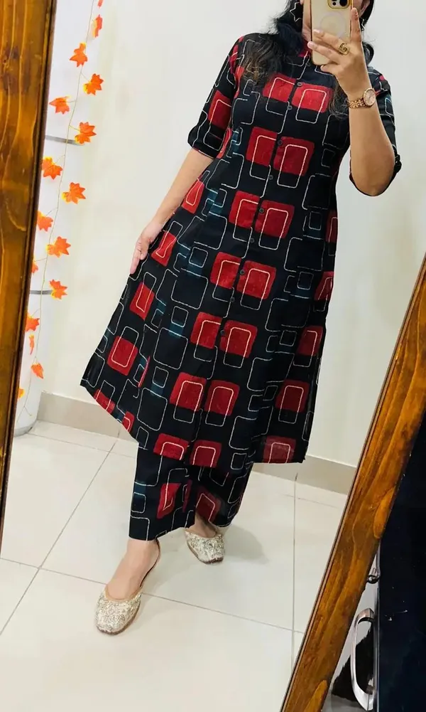Black_Cotton_Geometric_Print_Kurta_Pant_Set_For_Women