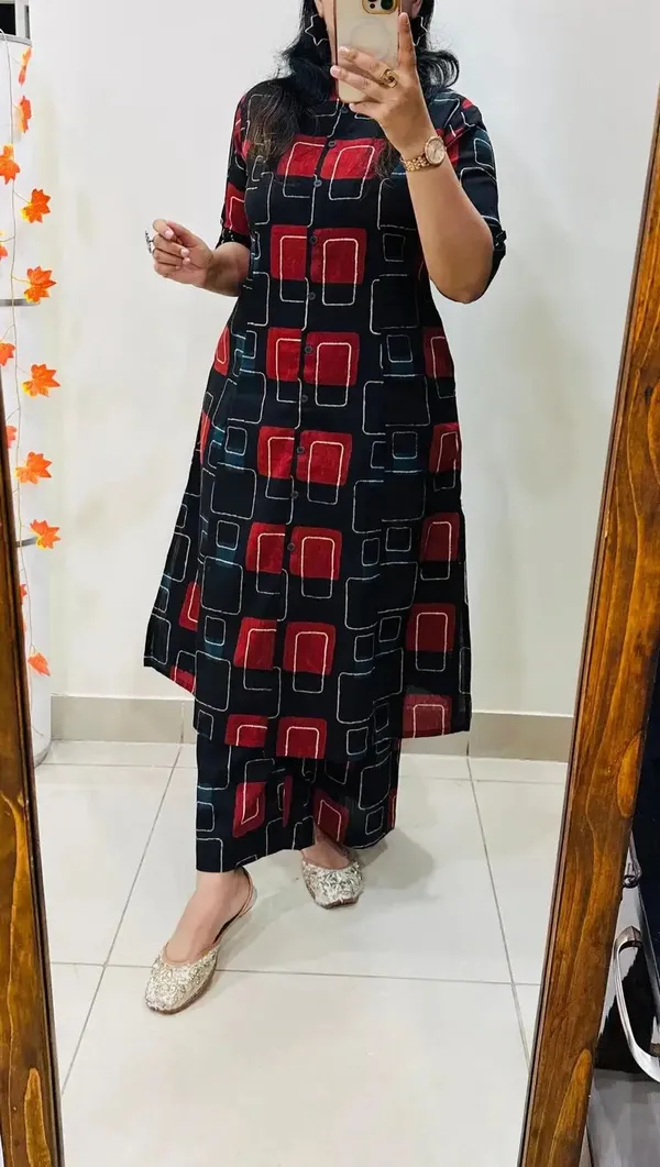 Black_Cotton_Geometric_Print_Kurta_Pant_Set_For_Women