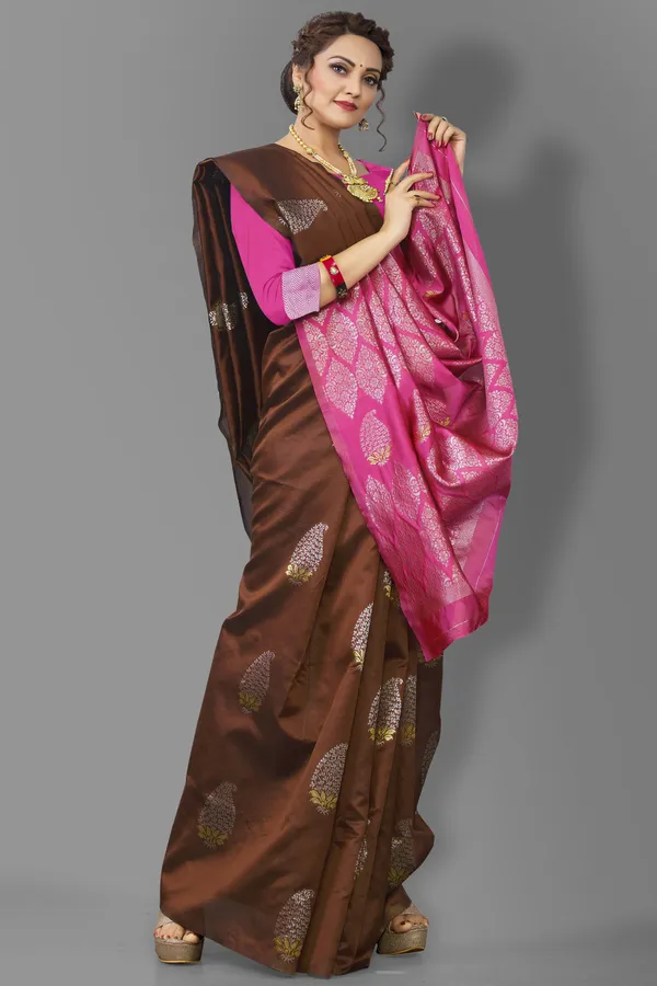 Marziyaa_Paisley_Banarasi_Jacquard_Saree_(Brown)
