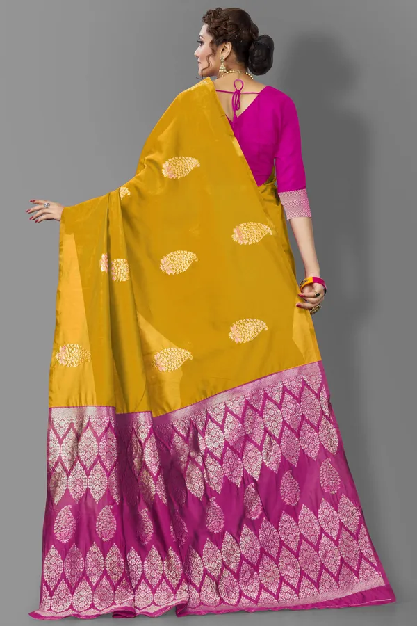 Marziyaa_Paisley_Banarasi_Jacquard_Saree_(Gold_Pink)
