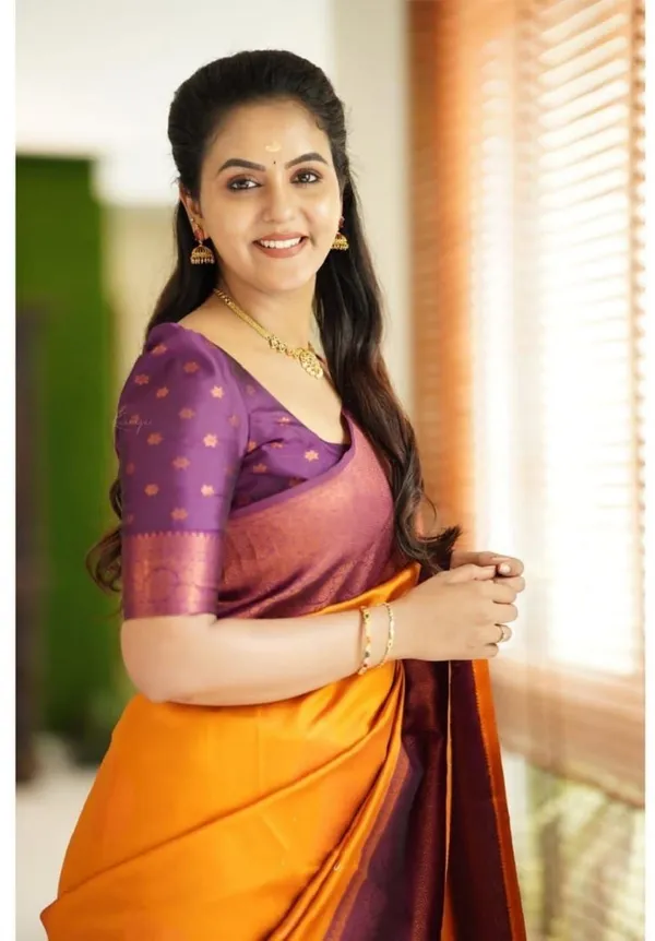 Marziyaa_Self_Design_Banarasi_Jacquard_Saree_(Mustard)