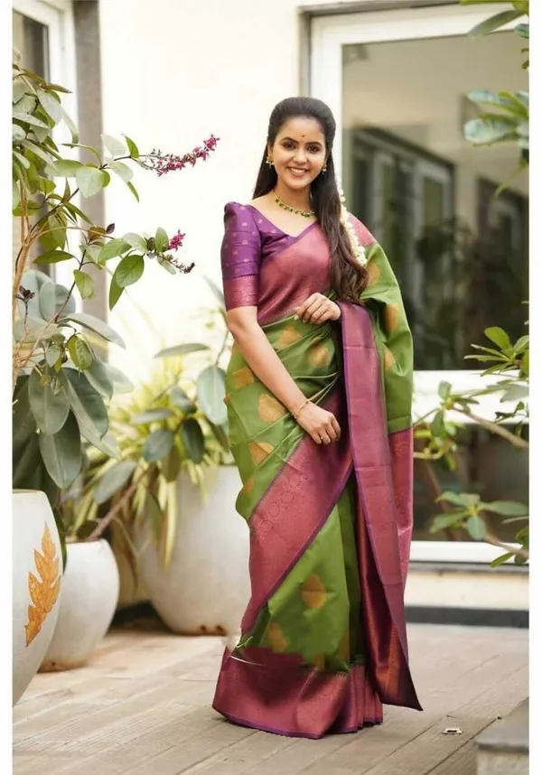 Marziyaa_Self_Design_Banarasi_Jacquard_Saree_(Light_Green)