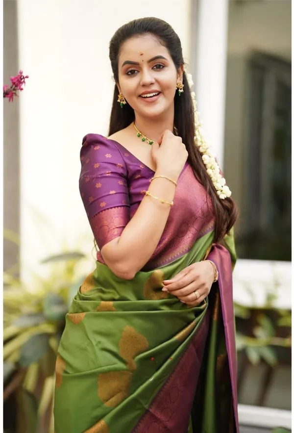 Marziyaa_Self_Design_Banarasi_Jacquard_Saree_(Light_Green)