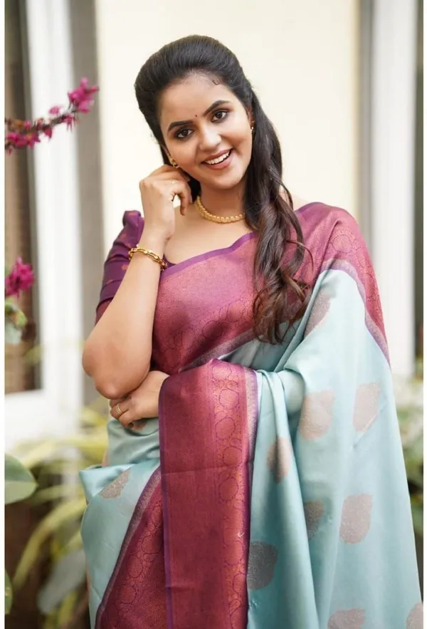 Marziyaa_Self_Design_Banarasi_Jacquard_Saree_(Light_Blue)