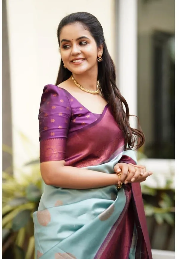 Marziyaa_Self_Design_Banarasi_Jacquard_Saree_(Light_Blue)