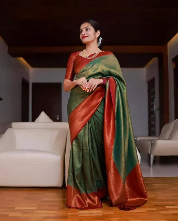 Marziyaa_Woven_Banarasi_Jacquard_Saree_(Green)