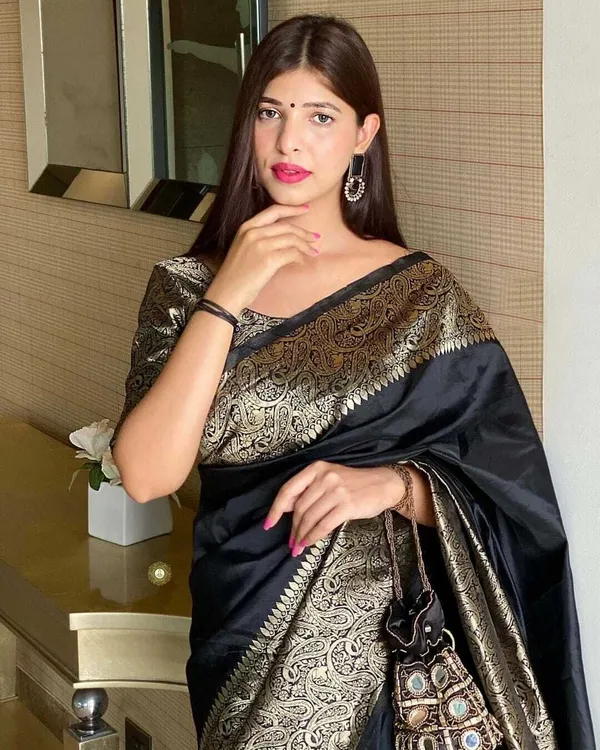 Marziyaa_Self_Design_Banarasi_Jacquard_Saree_(Black)