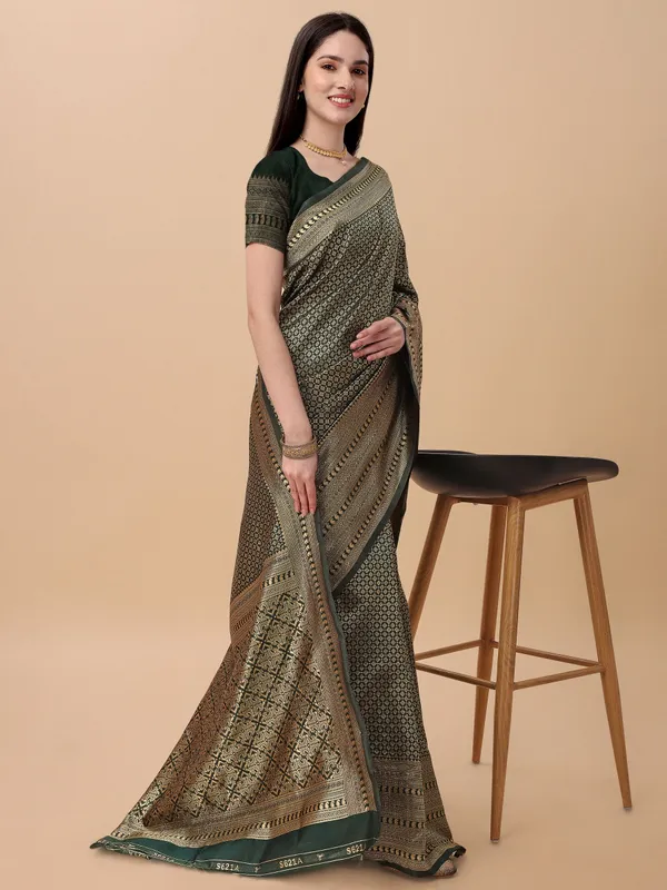 Marziyaa_Printed_Banarasi_Jacquard_Saree_(Green)