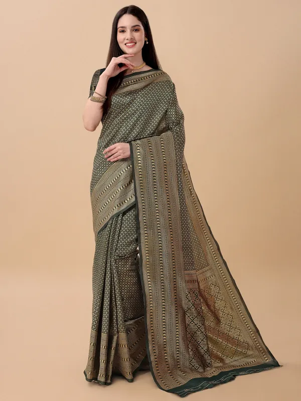 Marziyaa_Printed_Banarasi_Jacquard_Saree_(Green)