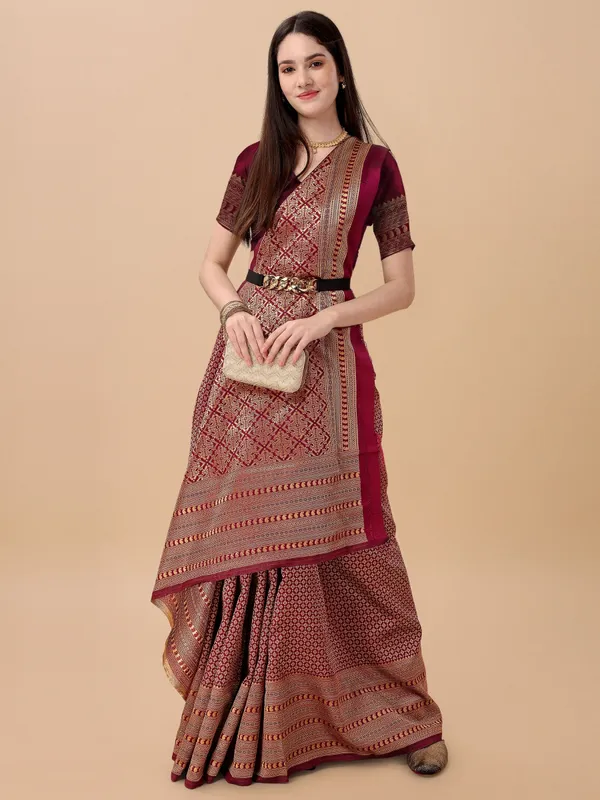 Marziyaa_Printed_Banarasi_Jacquard_Saree_(Maroon)