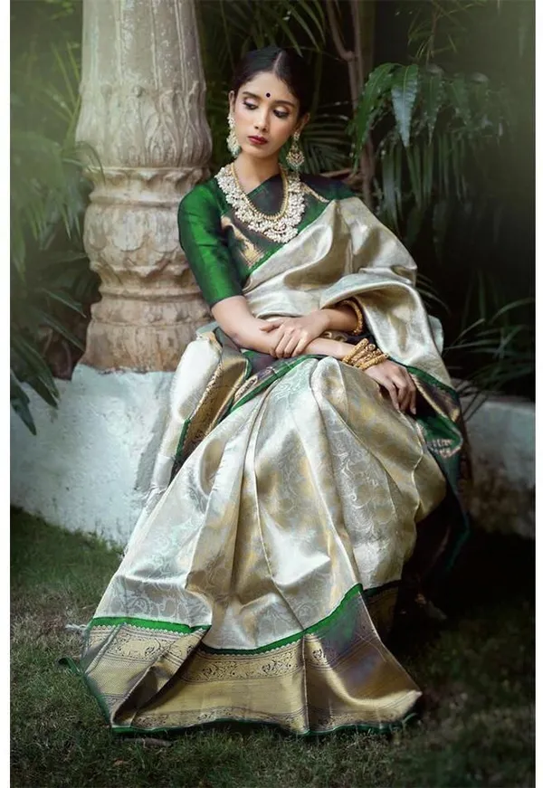 Marziyaa_Paisley_Banarasi_Jacquard_Saree_(Cream)