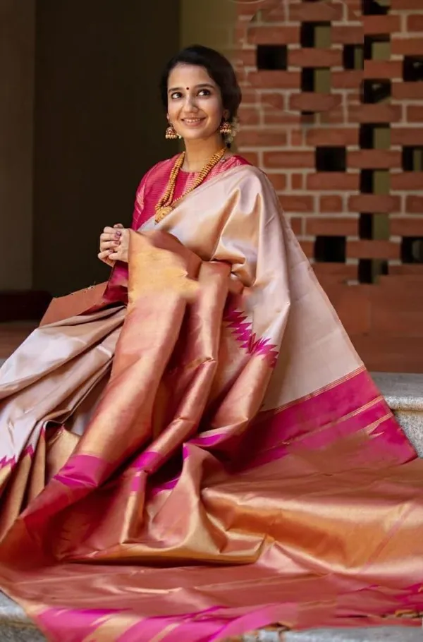 Marziyaa_Paisley_Banarasi_Jacquard_Saree_(Cream)
