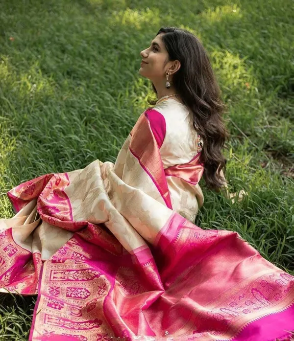 Marziyaa_Paisley_Banarasi_Jacquard_Saree_(Cream)