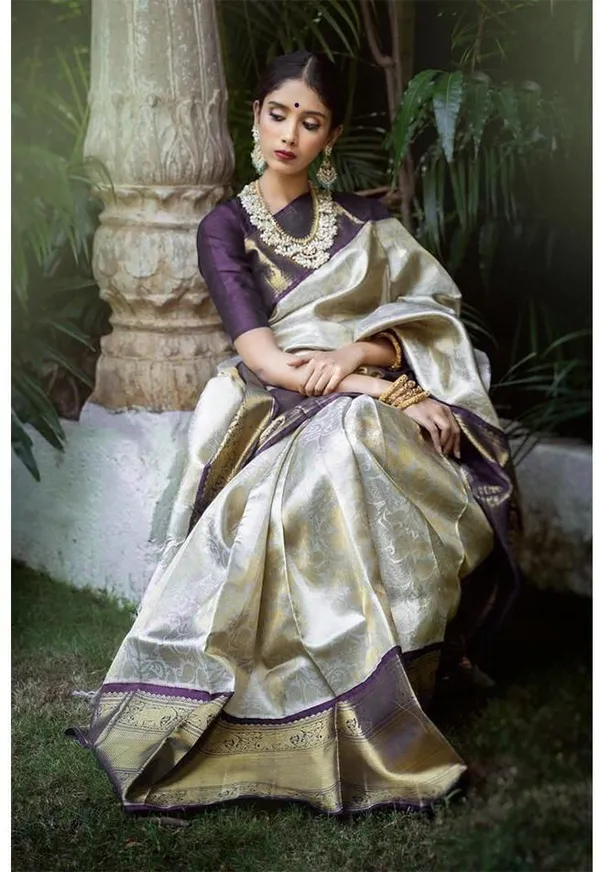 Marziyaa_Paisley_Banarasi_Jacquard_Saree_(Cream_Blue)