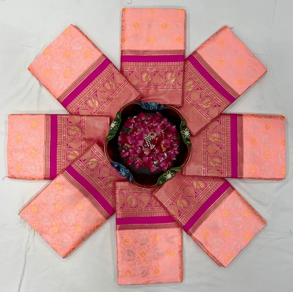 Marziyaa_Polka_Print_Banarasi_Jacquard_Saree_(Pink)