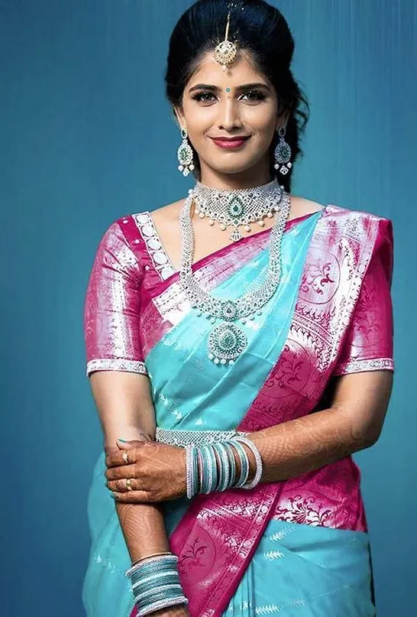 Marziyaa_Polka_Print_Banarasi_Jacquard_Saree_(Light_Blue)