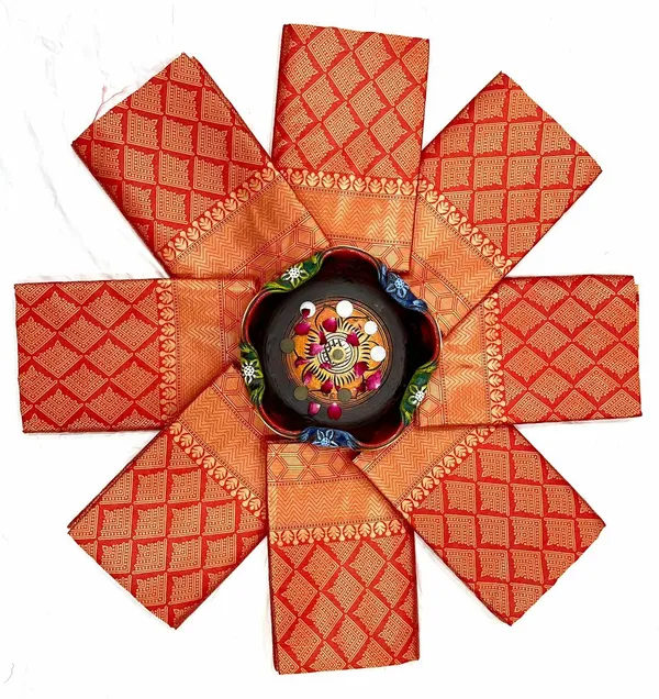 Marziyaa_Polka_Print_Banarasi_Jacquard_Saree_(Red)
