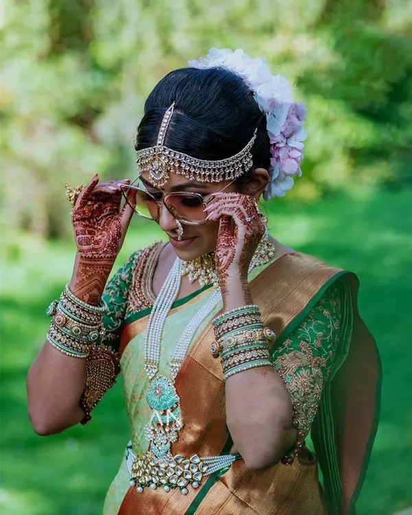 Marziyaa_Polka_Print_Banarasi_Jacquard_Saree_(Light_Green)