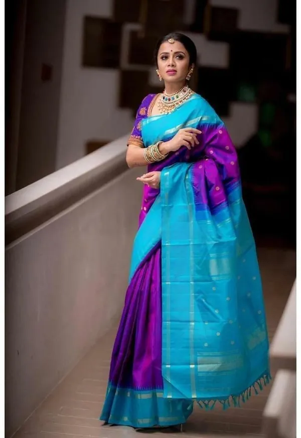 Marziyaa_Polka_Print_Banarasi_Jacquard_Saree_(Purple)