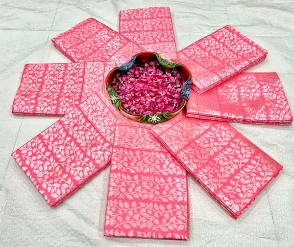 Marziyaa_Paisley_Banarasi_Jacquard_Saree_(Pink)