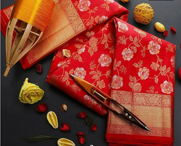Marziyaa_Polka_Print_Banarasi_Jacquard_Saree_(Red)