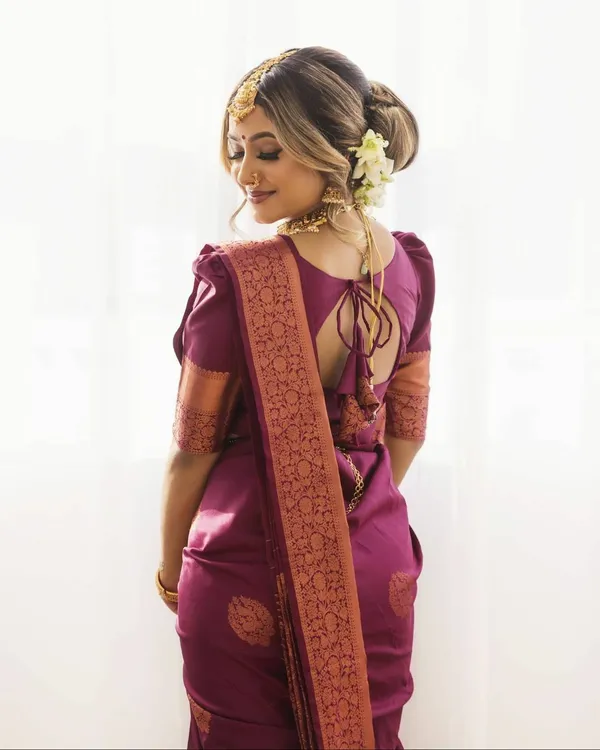 Marziyaa_Polka_Print_Banarasi_Jacquard_Saree_(Purple)