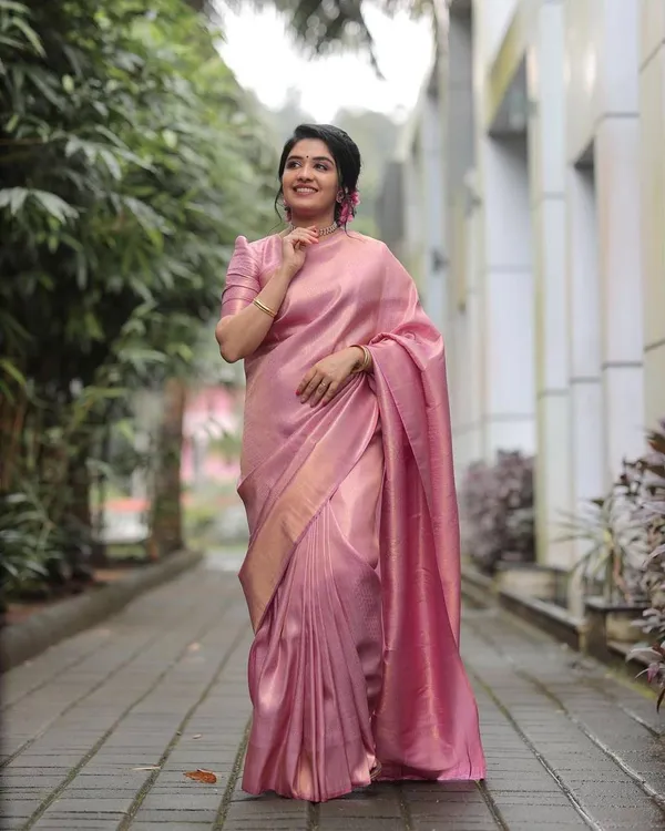 Marziyaa_Polka_Print_Banarasi_Jacquard_Saree_(Pink)