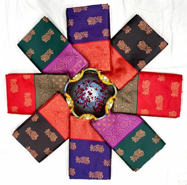 Marziyaa_Polka_Print_Banarasi_Jacquard_Saree_(Black)