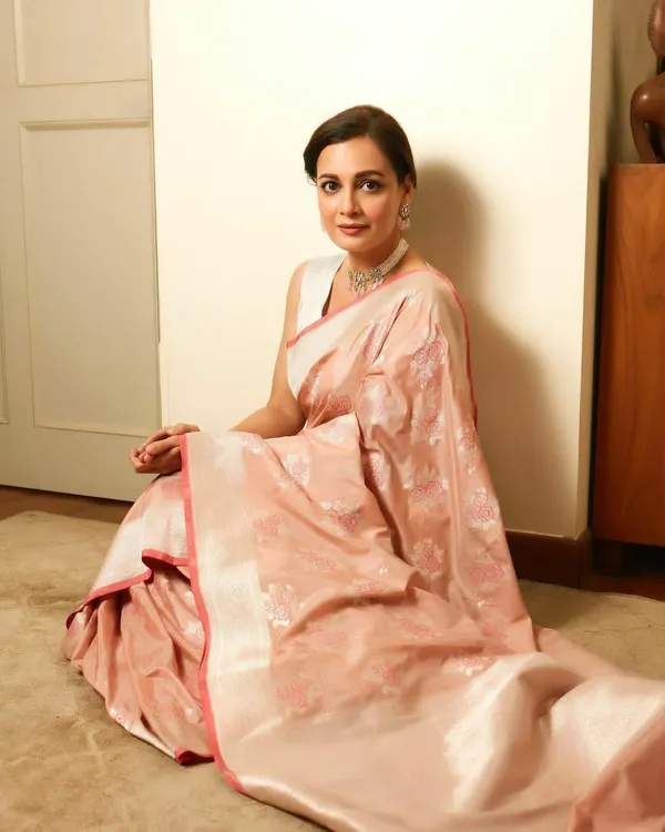 Marziyaa_Polka_Print_Banarasi_Jacquard_Saree_(Yellow)
