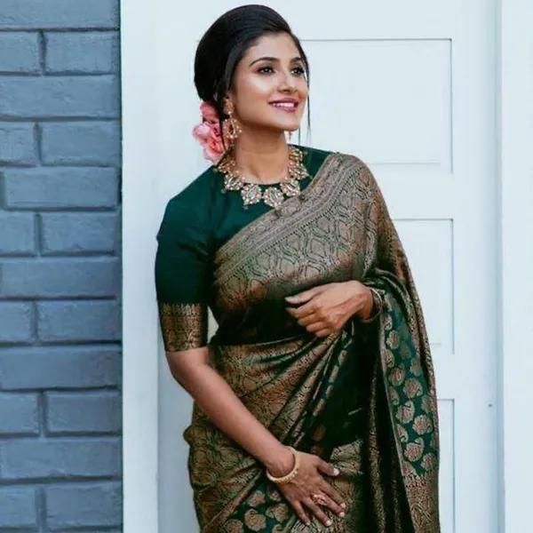 Marziyaa_Polka_Print_Banarasi_Jacquard_Saree_(Green)
