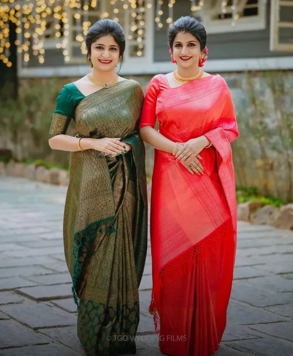 Marziyaa_Polka_Print_Banarasi_Jacquard_Saree_(Green)