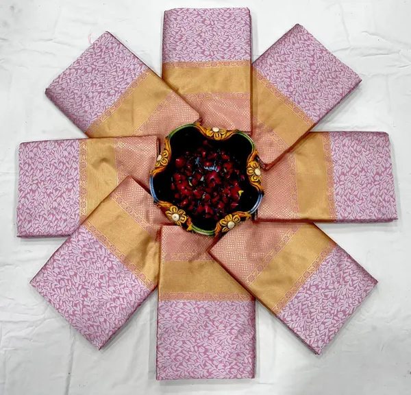Marziyaa_Polka_Print_Banarasi_Jacquard_Saree_(Pink)