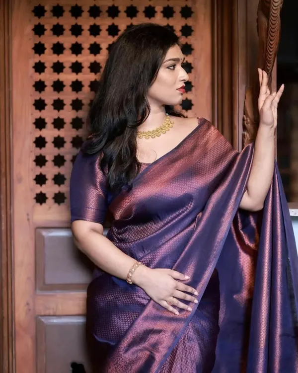 Marziyaa_Polka_Print_Banarasi_Jacquard_Saree_(Dark_Blue)