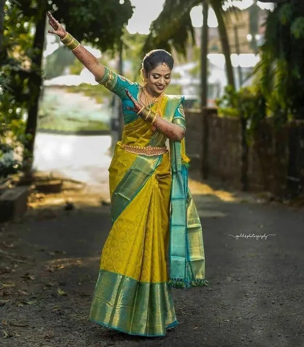 Marziyaa_Printed_Banarasi_Jacquard_Saree_(Yellow)