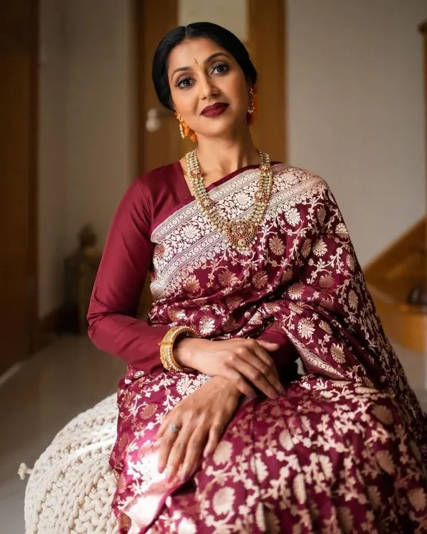 Marziyaa_Printed_Banarasi_Jacquard_Saree_(Maroon)