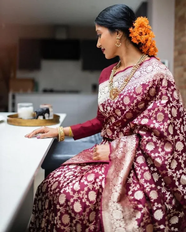 Marziyaa_Printed_Banarasi_Jacquard_Saree_(Maroon)