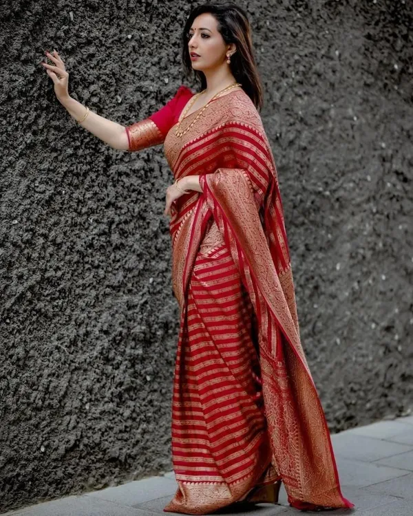 Marziyaa_Printed_Banarasi_Jacquard_Saree_(Red)