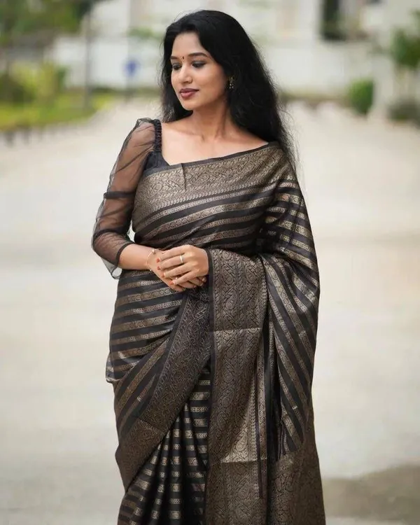 Marziyaa_Printed_Banarasi_Jacquard_Saree_(Black)
