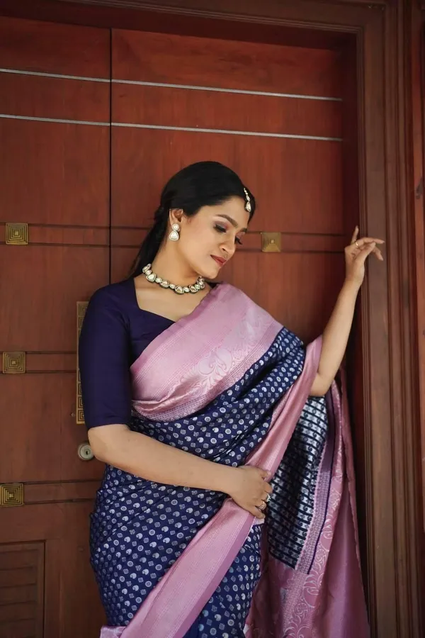 Marziyaa_Printed_Banarasi_Jacquard_Saree_(Blue)