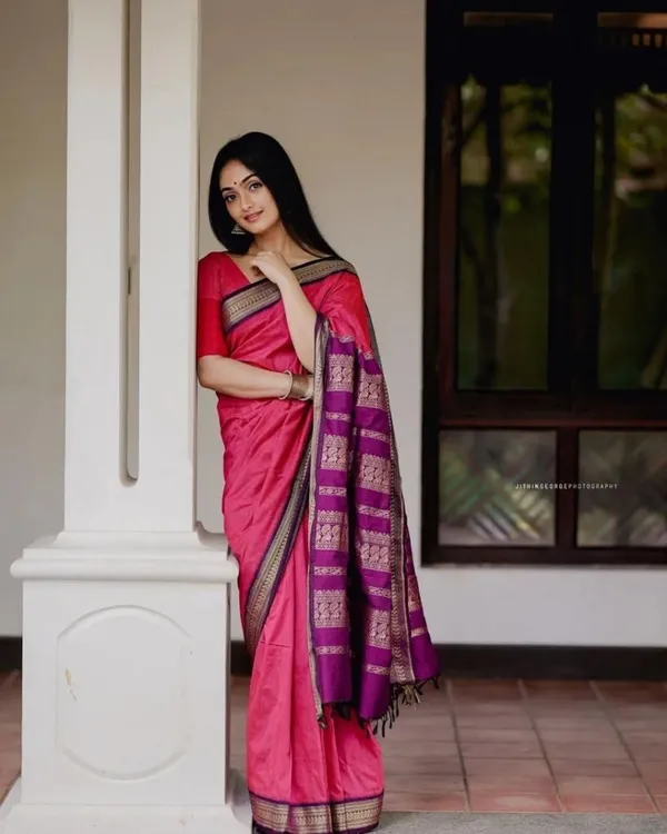 Marziyaa_Printed_Banarasi_Silk_Blend_Saree_(Pink)