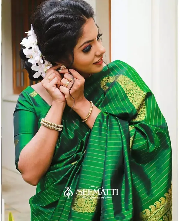 Marziyaa_Printed_Banarasi_Silk_Blend_Saree_(Green)