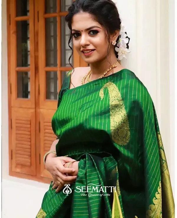 Marziyaa_Printed_Banarasi_Silk_Blend_Saree_(Green)