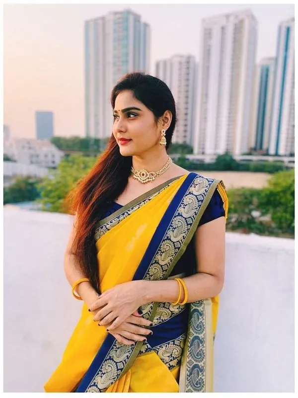 Marziyaa_Printed_Banarasi_Jacquard_Saree_(Yellow)