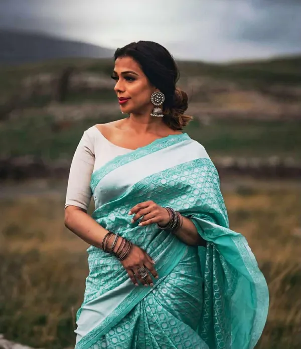 Marziyaa_Printed_Banarasi_Jacquard_Saree_(Light_Blue)