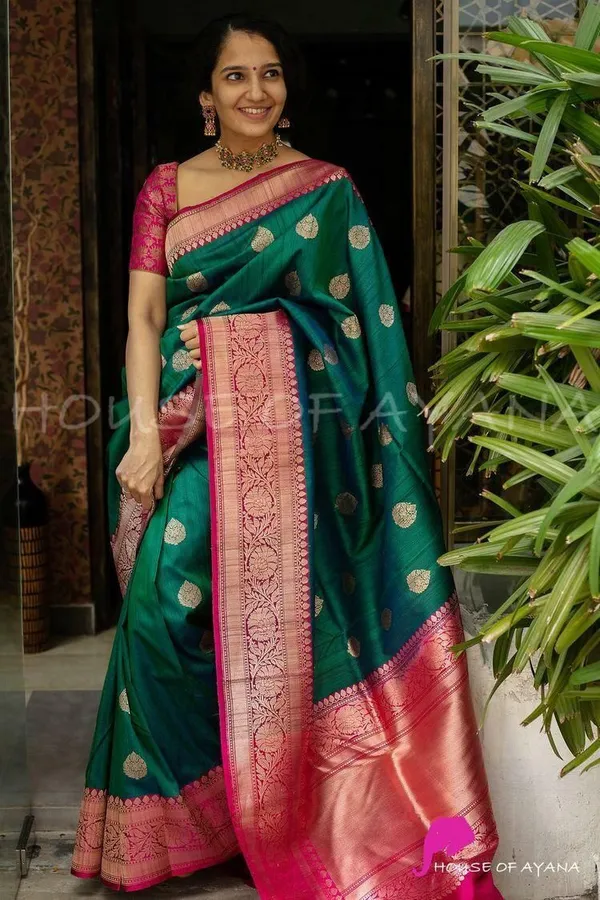 Marziyaa_Polka_Print_Banarasi_Jacquard_Saree_(Light_Green)